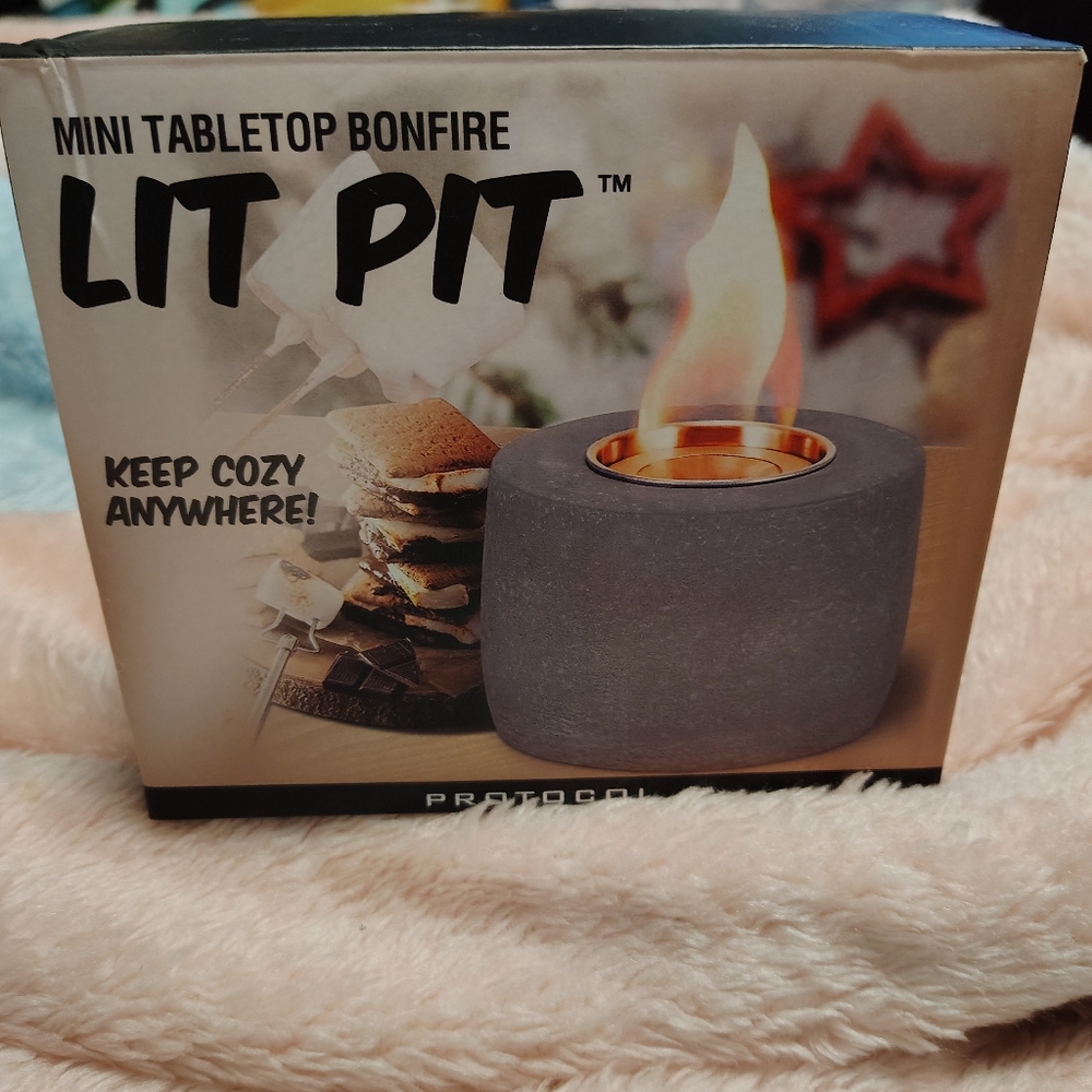 Mini Tabletop Bonfire Lit Pit (NWT)